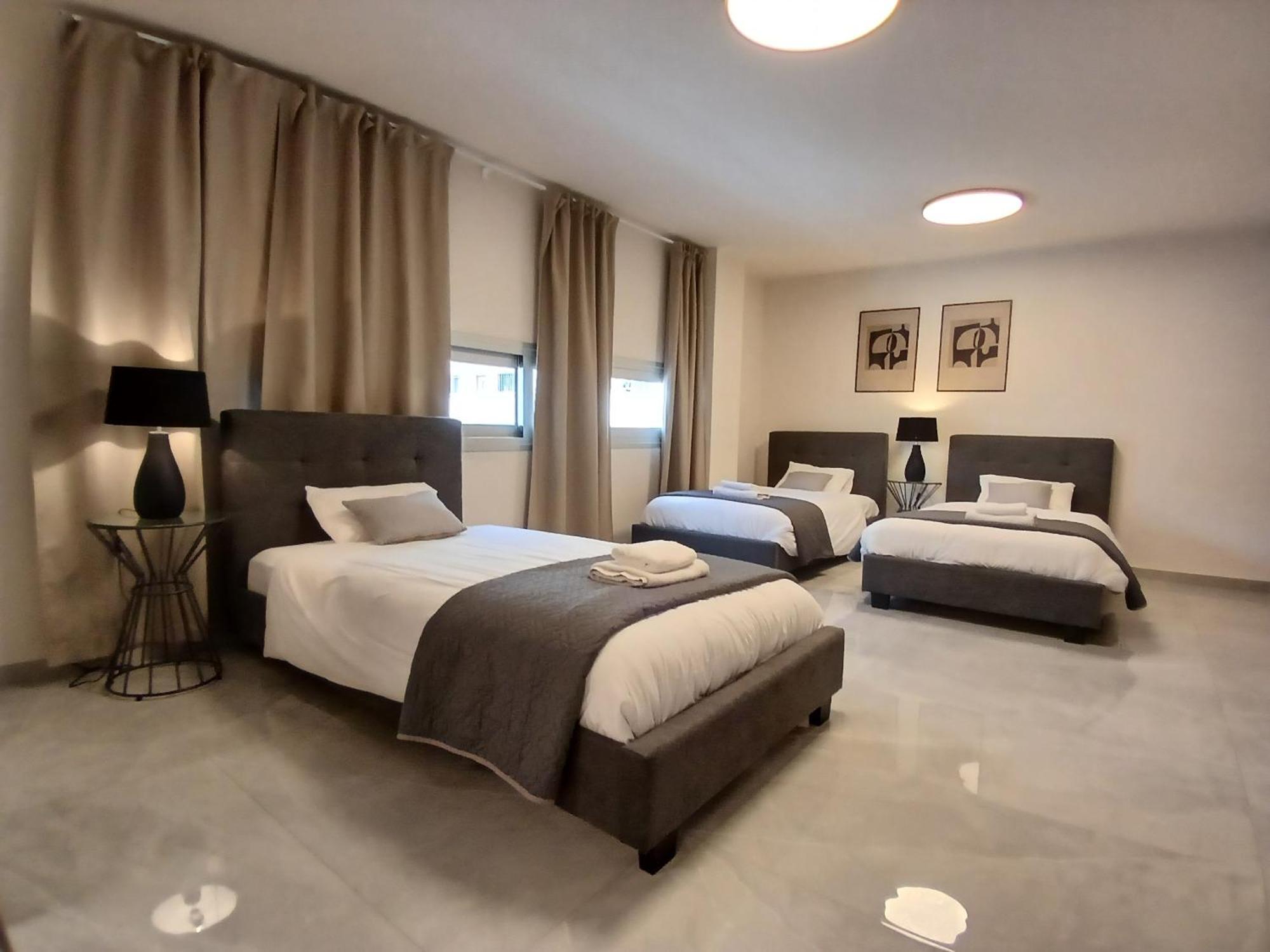 Georgiana Suites ラルナカ 部屋 写真