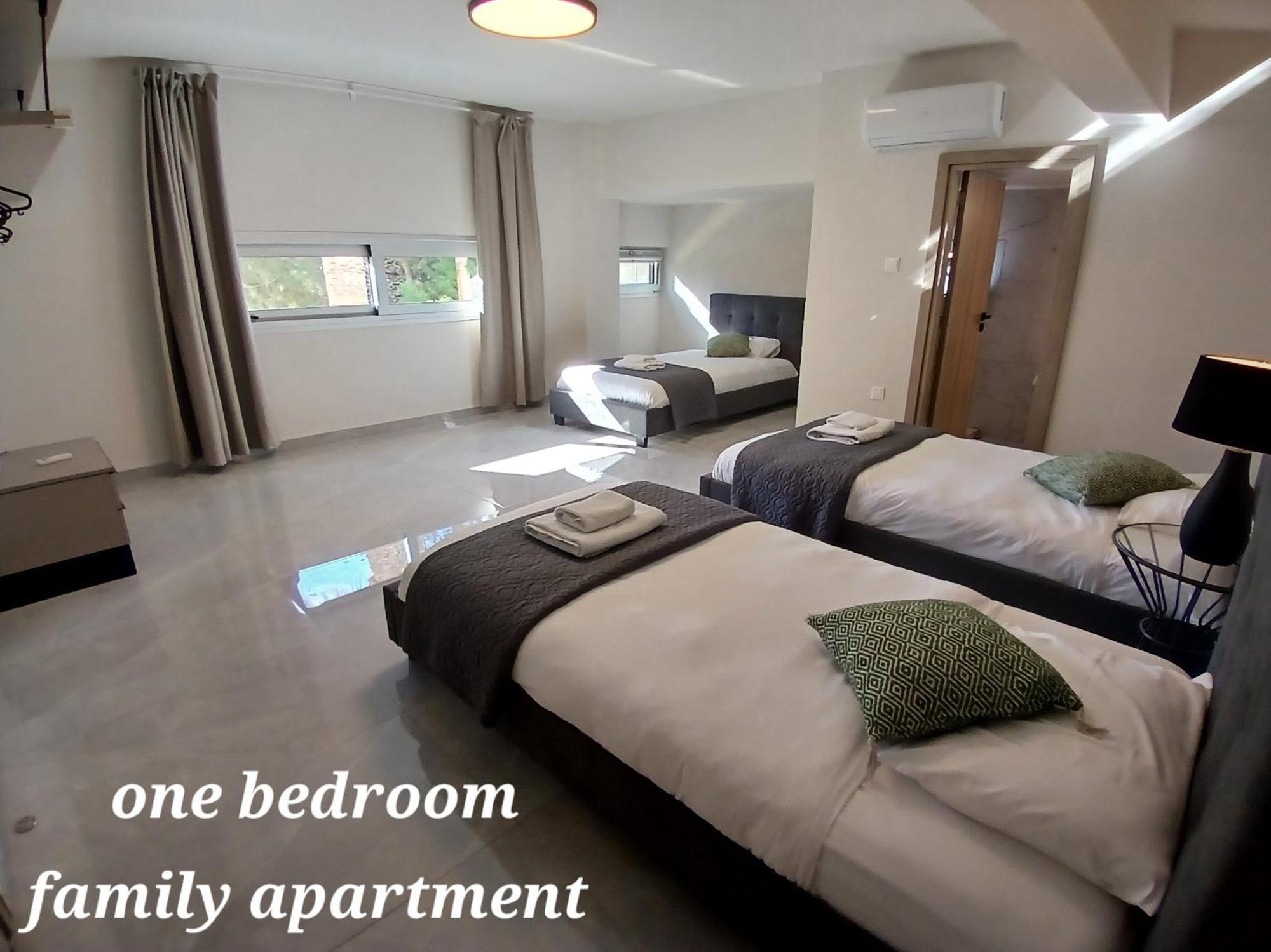 Georgiana Suites ラルナカ エクステリア 写真