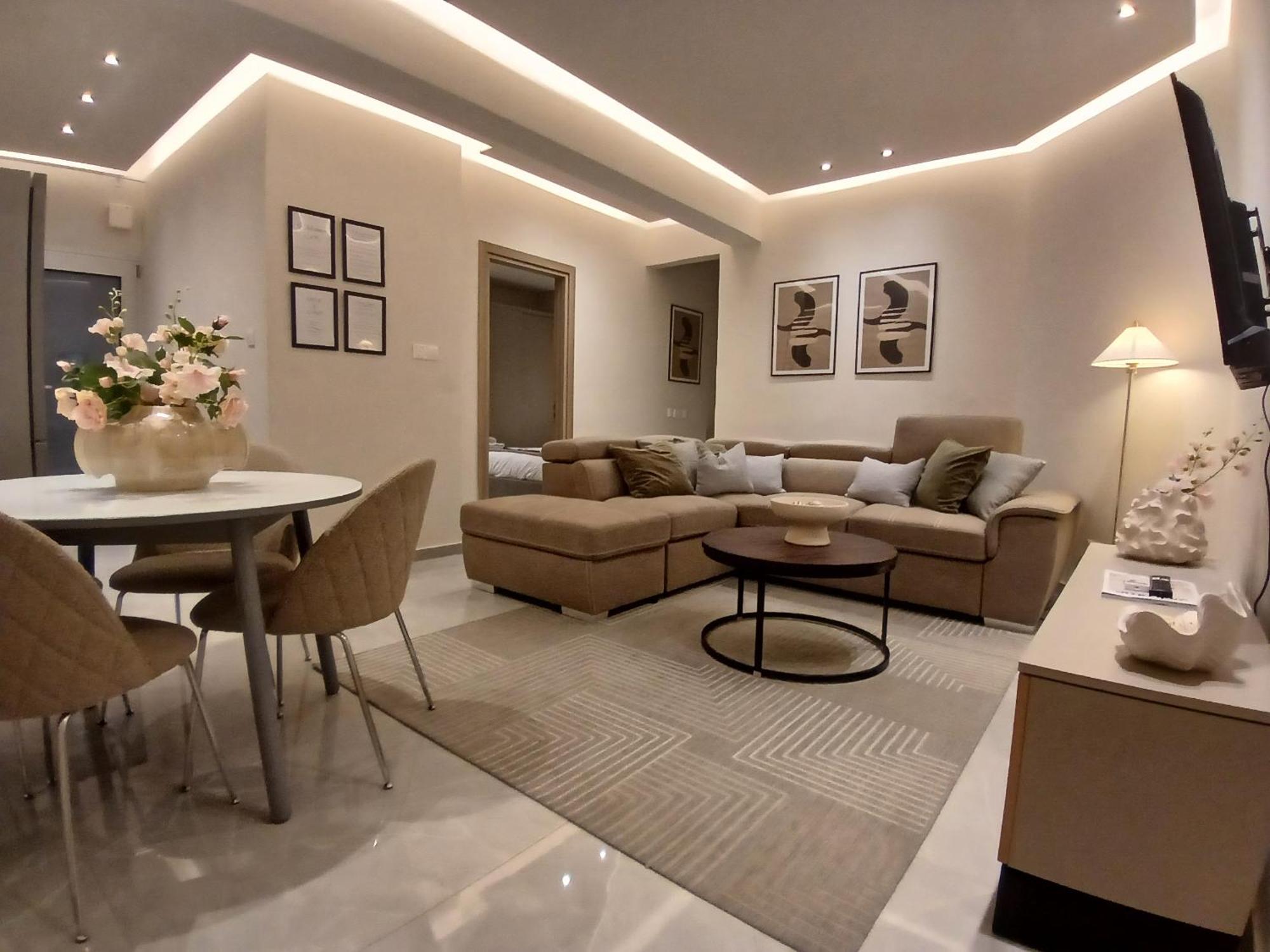 Georgiana Suites ラルナカ 部屋 写真